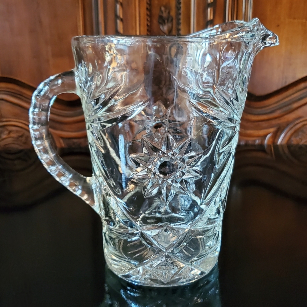 54oz "Prescut AKA Star Of David" Thick Pressed Glass Pitcher by Anchor Hocking - Picture 7 of 16